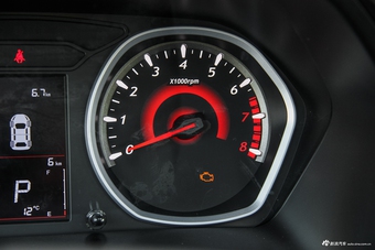 2016款东南DX3 1.5T自动尊贵型