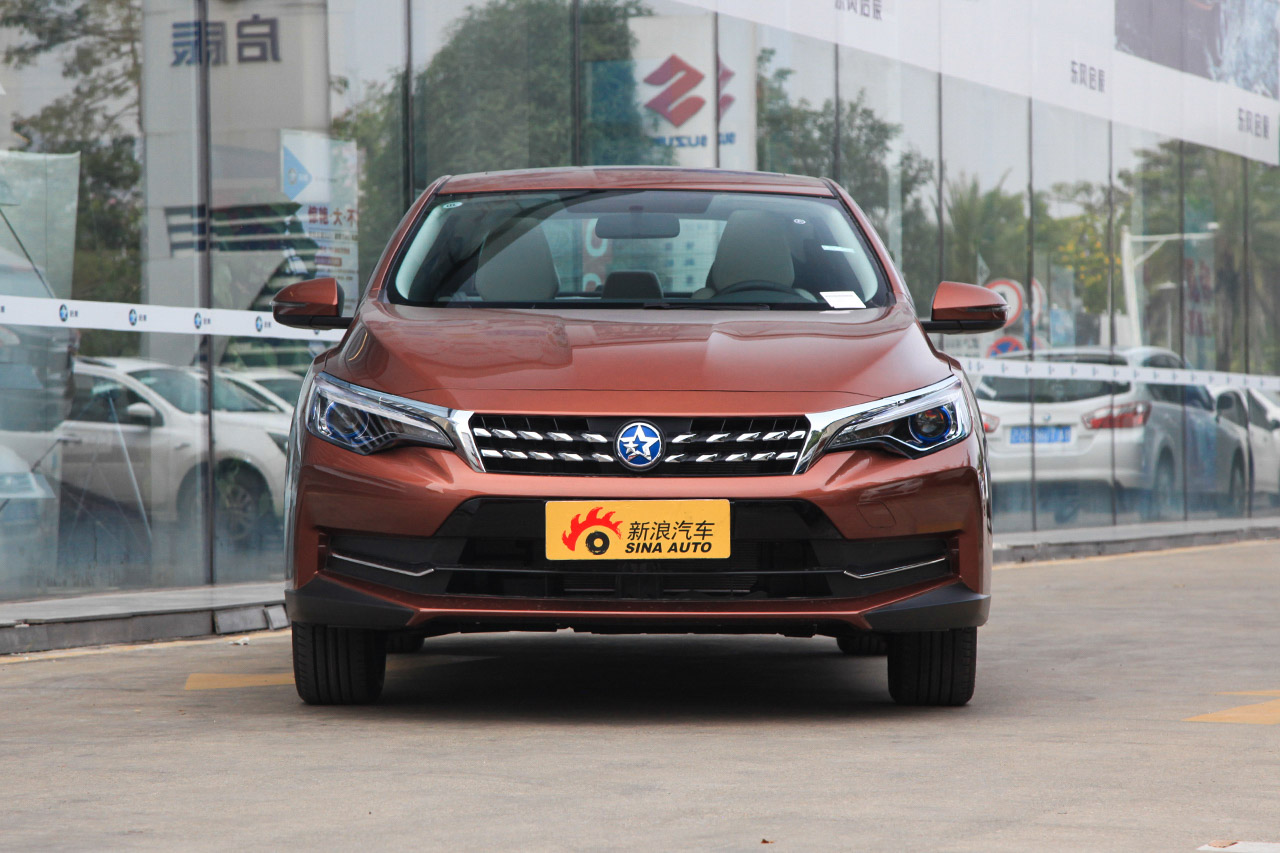 2018款启辰D60 1.6L自动智联豪华版