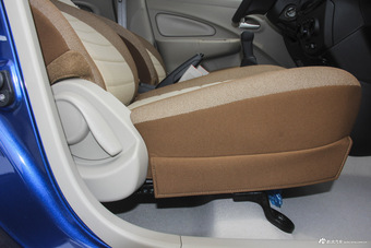 2014款启辰R30 1.2L手动尊享版