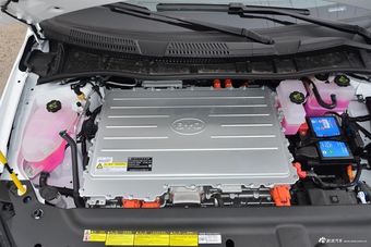 2017款比亚迪e5 300 尊贵型