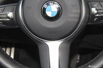 2016款宝马3系 2.0T自动328i M运动型
