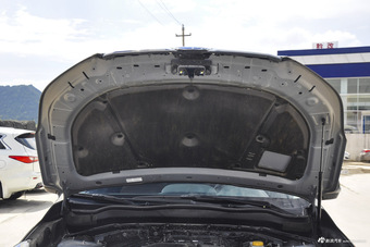 2016款森林人2.5L自动尊贵导航版