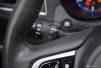 2017款傲虎 2.5L自动豪华导航版 EyeSight