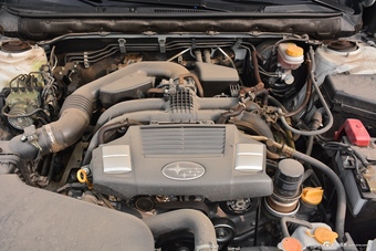 2017款傲虎 2.5L自动豪华导航版 EyeSight