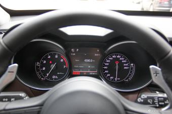  2017款Stelvio 2.0T 280HP自动豪华版