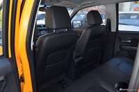 2017款风骏5 2.4L手动欧洲版汽油两驱精英型大双排4G69S4N