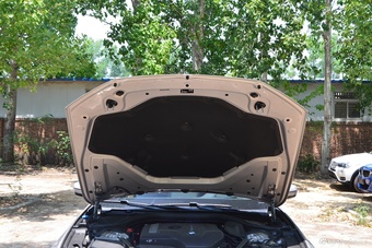 2018款宝马5系2.0T自动530Li尊享型豪华套装