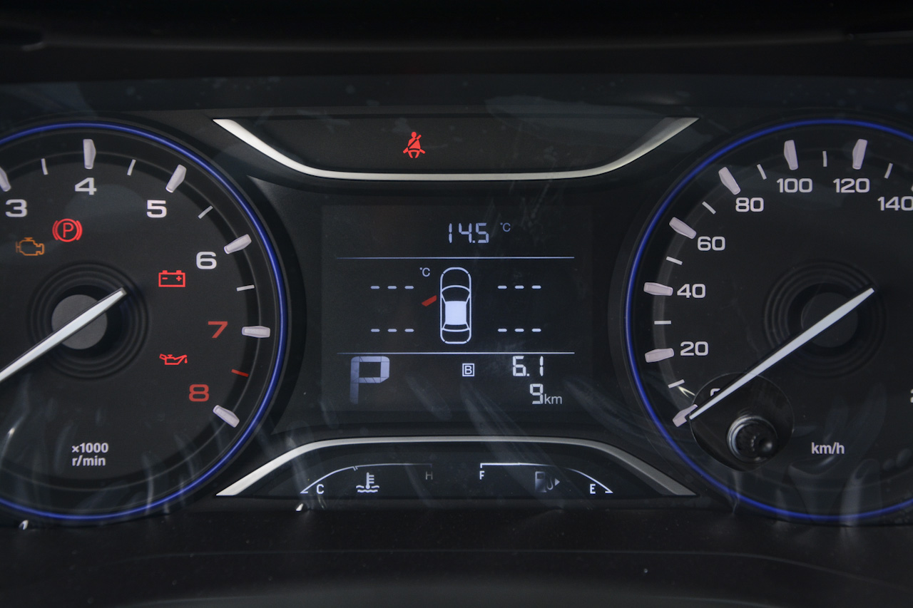 2018款传祺GA4 1.3T自动尊享版200T