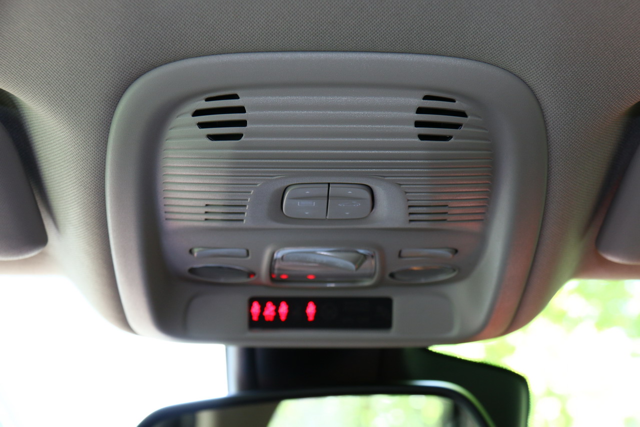 2018款云逸C4 AIRCROSS 1.6T自动互联网逸臻版350THP