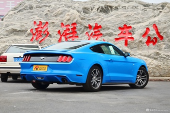 2017款野马2.3T自动性能版