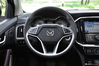 2016款驭胜S350 2.0T自动四驱汽油超豪华版5座