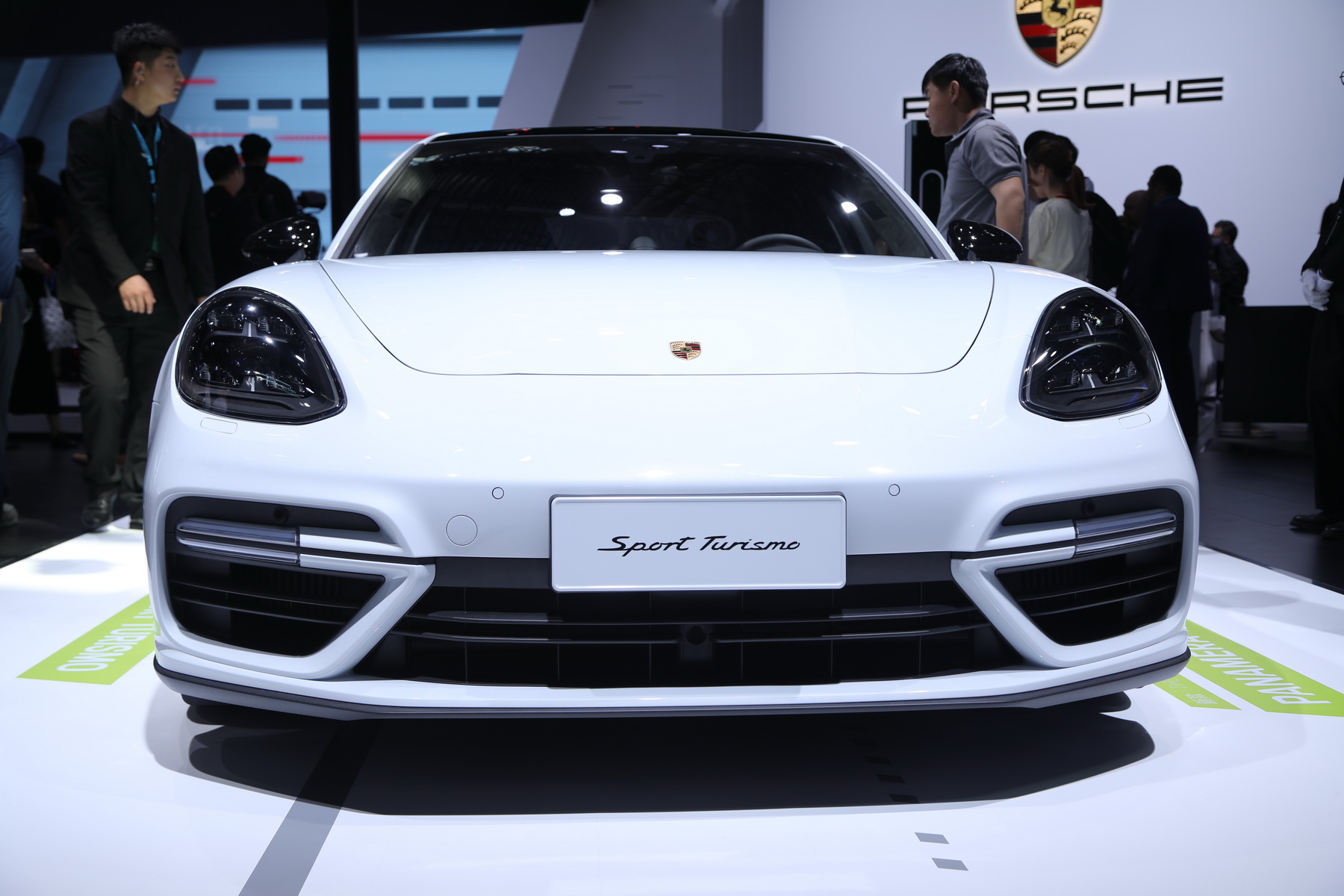 保时捷Panamera Turbo S E-Hybrid Sport Turismo