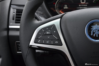 2017款比亚迪秦EV300精英型