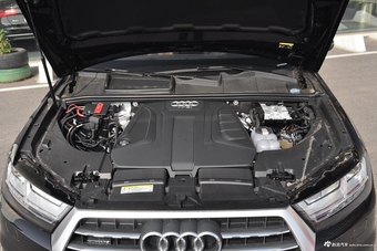 2018款奥迪Q7 2.0T自动40TFSI舒适型