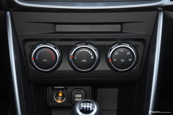 2018款马自达CX-4 2.0L手动两驱蓝天活力版