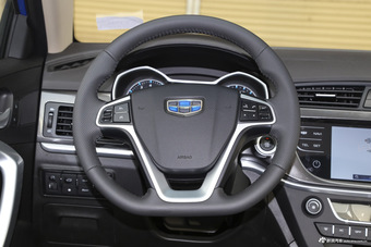 2017款吉利帝豪1.5L自动三厢百万款向上版