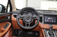 2017款众泰SR9 2.0T自动极致之光版