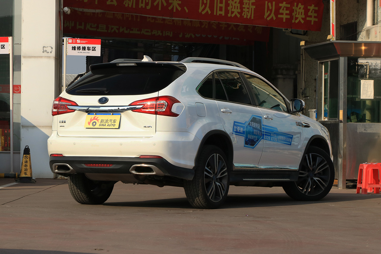 2017款比亚迪唐 全时四驱豪雅型