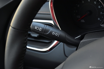 2018款探界者2.0T自动四驱拓界版550T