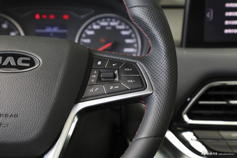 2018款瑞风R3 1.6L手动豪华智能型