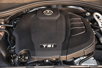 2016款辉昂2.0T两驱御尊豪华版380TSI