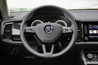 2017款柯迪亚克2.0T自动380TSI四驱旗舰版7座