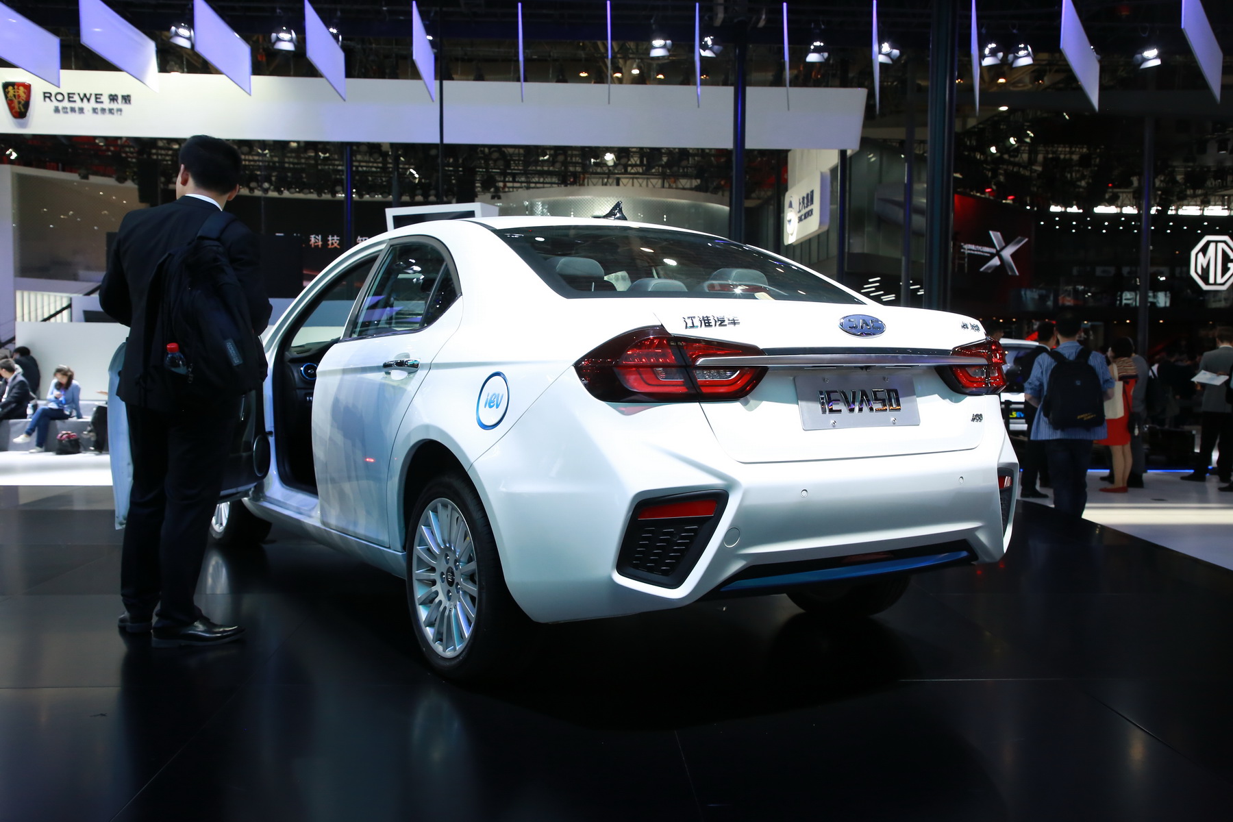 江淮iEVA50新能源