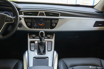 2016款吉利博越1.8TD自动智慧型