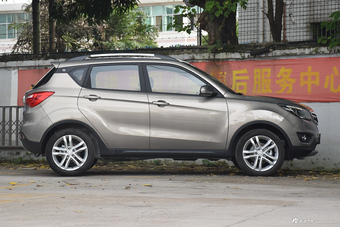 2017款CS35 1.6L手动豪华型