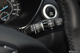 2016款驭胜S330 1.5T自动两驱尊贵版 