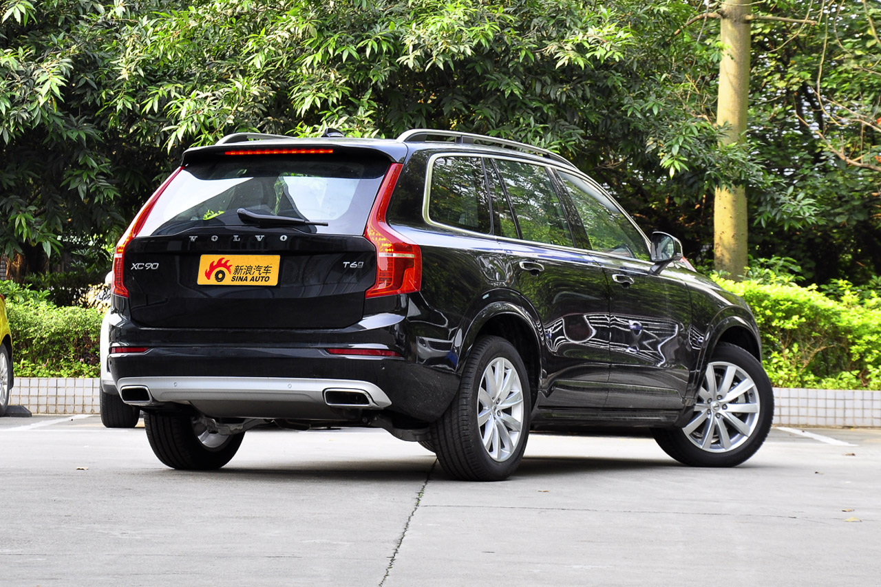2015款沃尔沃XC90 2.0T自动 T6智雅版7座