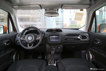 2018款自由侠1.4T自动劲能版互联网大屏版图片