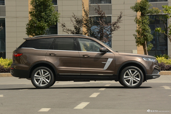 2018款众泰T800 2.0T自动尊享智联型7座