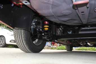 2018款北汽绅宝D50 1.5L手动尊贵智驾版