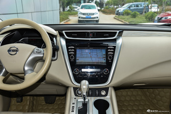 2015款楼兰 2.5L自动XV RES Plus两驱豪雅版