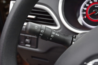 2017款中华H3 1.5L自动精英型