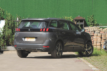 2017款标致5008 1.6T自动350THP精英版5座