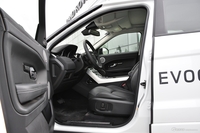 2018款揽胜极光2.0T自动致动版240PS