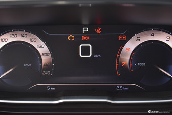 2017款标致5008 1.8T自动380THP无界版7座