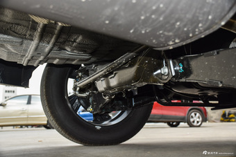 2016款东风风神AX7 2.0L自动智逸型 