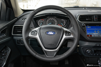 2017款福睿斯幸福版1.5L自动时尚型