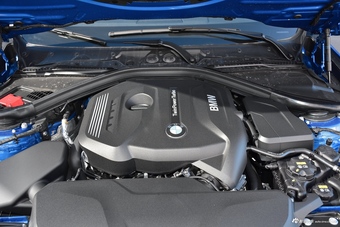 2019款宝马3系2.0T自动运动曜夜版320i M