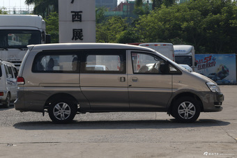 2016款菱智M5 2.0L手动7座标准型L