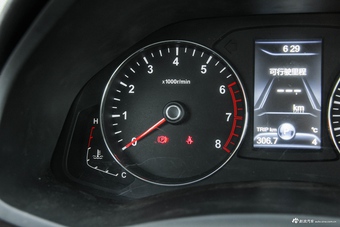 2016款森雅R7 1.6L自动尊贵型