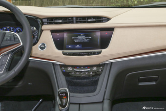 2016款XT5 2.0T自动28T四驱铂金版