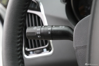 2017款海马S5强动力版1.5T自动豪华型