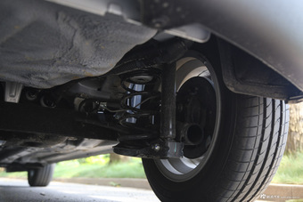 2016款宝骏310 1.2L手动豪华型