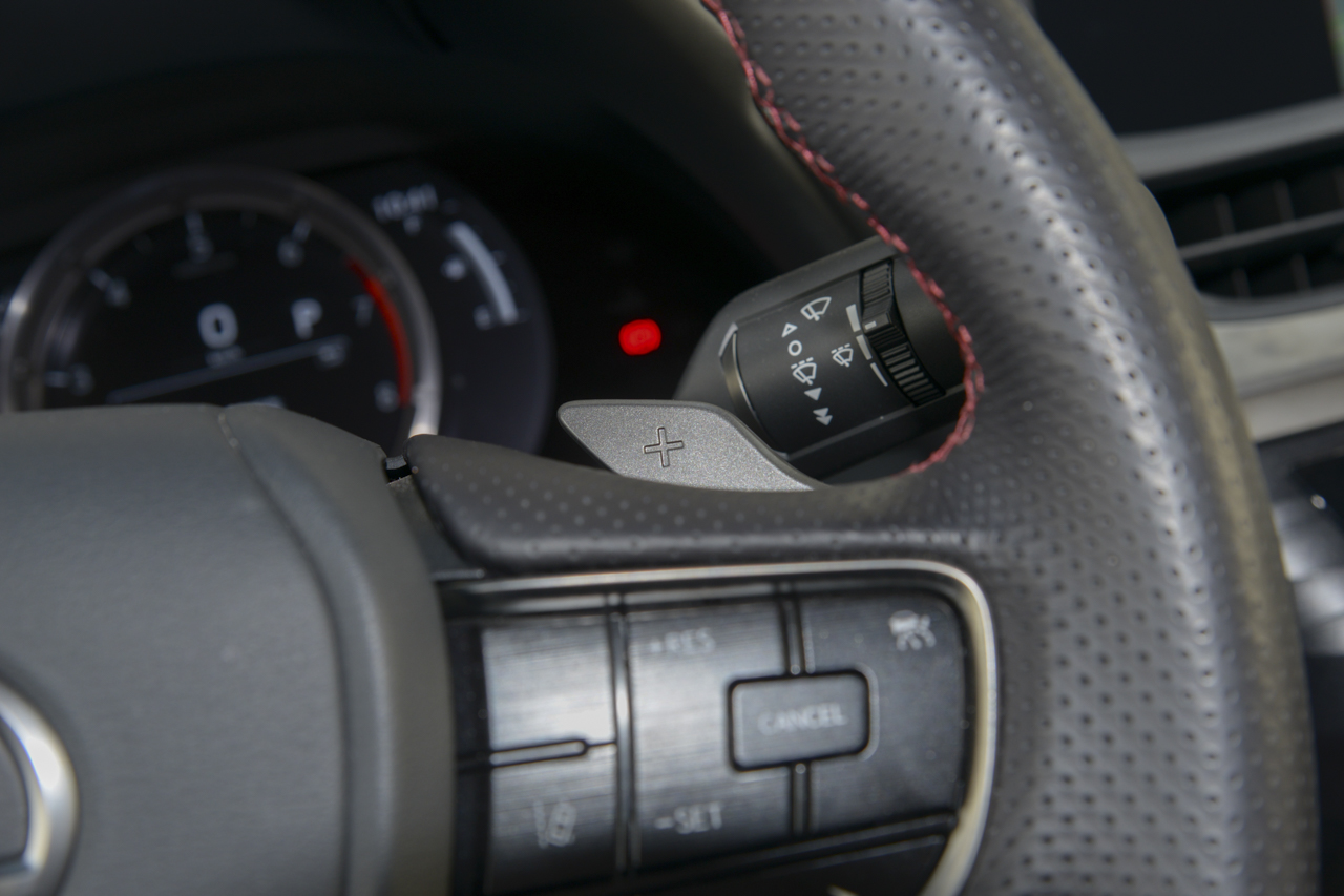 2018款雷克萨斯ES 2.5L自动260 F SPORT