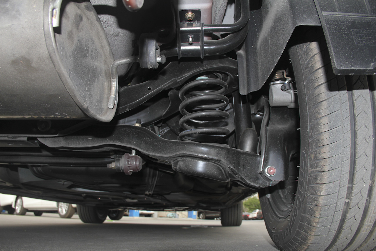 2017款海马M6 1.6L手动运动智能型