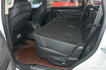 2017上汽大通D90 2.0T手动两驱火星